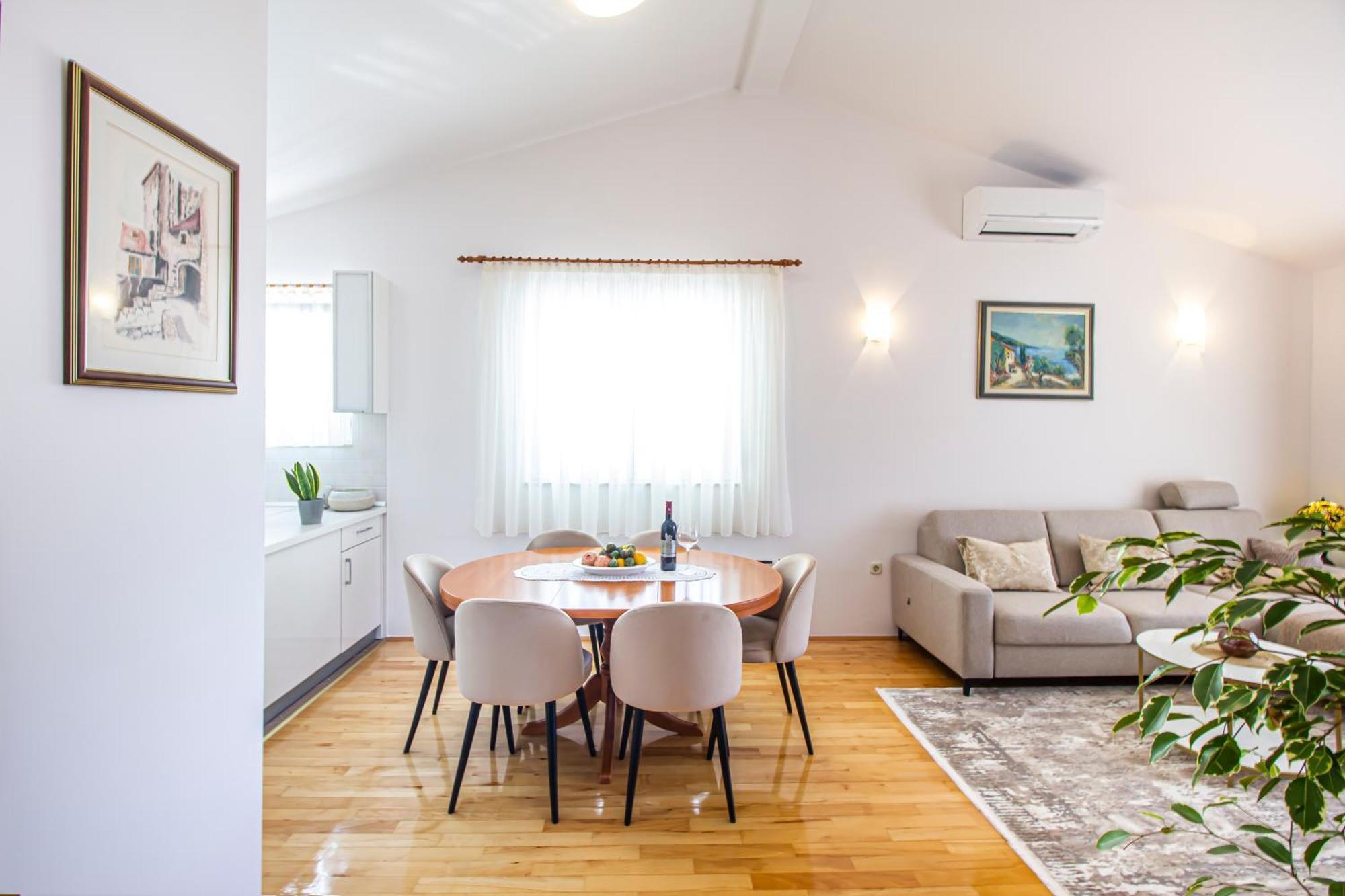 Apartment Anita With Amazing Sea View Makarska Dış mekan fotoğraf