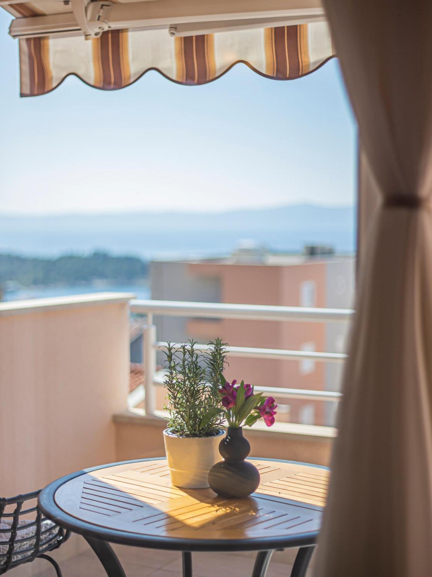 Apartment Anita With Amazing Sea View Makarska Dış mekan fotoğraf