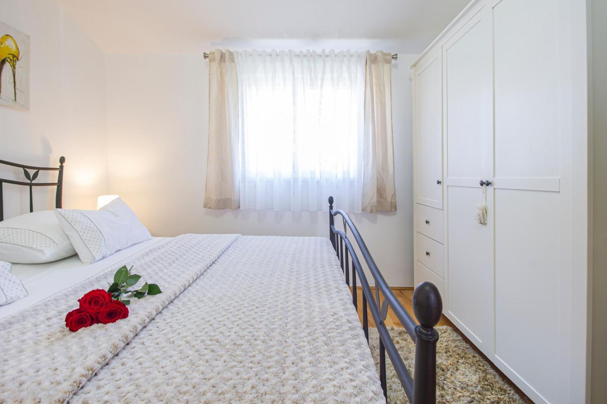 Apartment Anita With Amazing Sea View Makarska Dış mekan fotoğraf