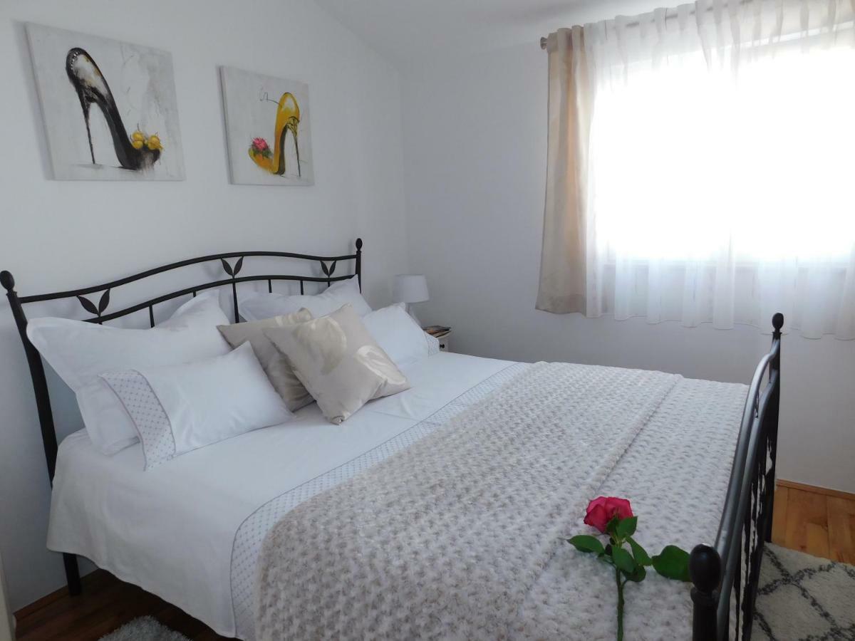 Apartment Anita With Amazing Sea View Makarska Dış mekan fotoğraf